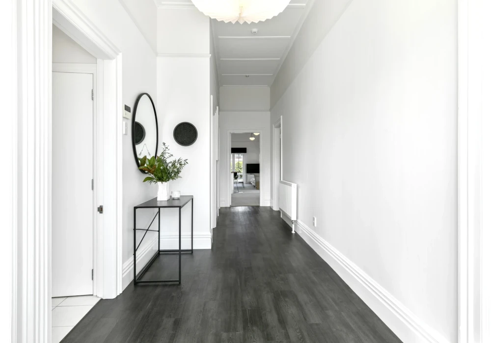 006 Open2view ID506873 26 High St