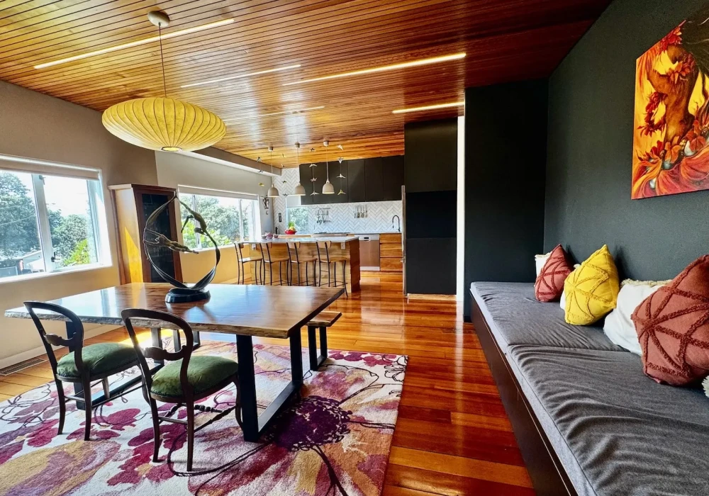 1EC18E7B 6FB1 40F1 8464 38A351915705