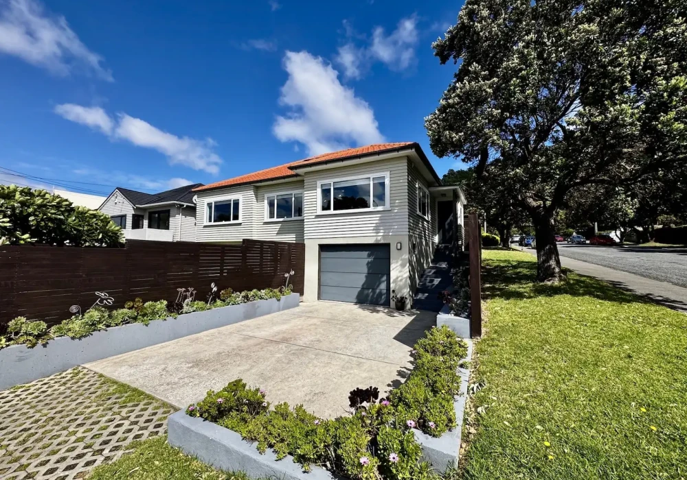 AF82EF57 B846 4B53 8504 EE75D38D84A3