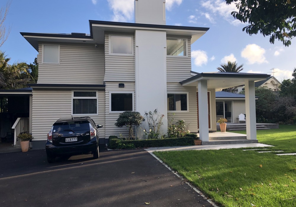 Stunning executive residence in Lower Hutt HiAtlas Ltd